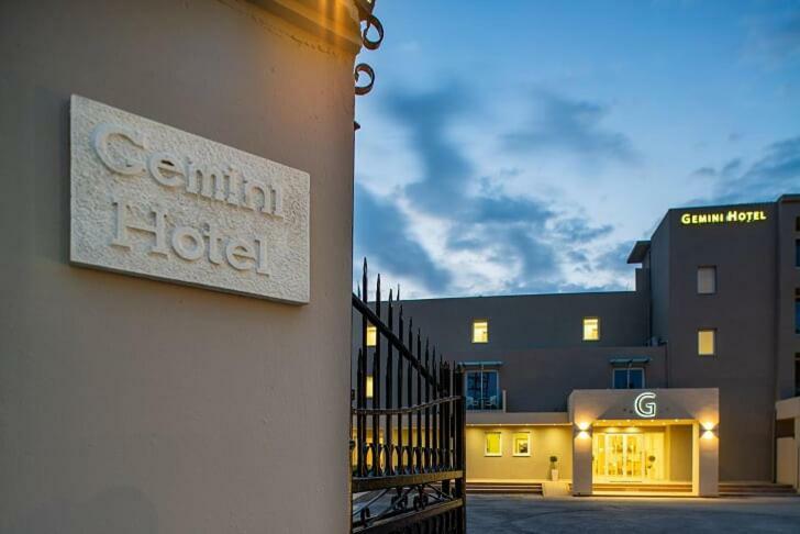 Cnic Gemini Hotel Месонґі Екстер'єр фото